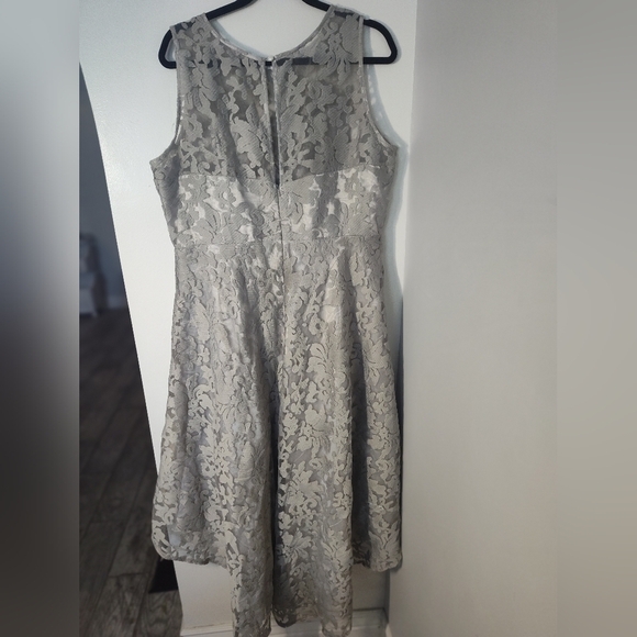 Elegant Gray Lace Sleeveless Dress Size XXL #399 - Picture 2 of 4